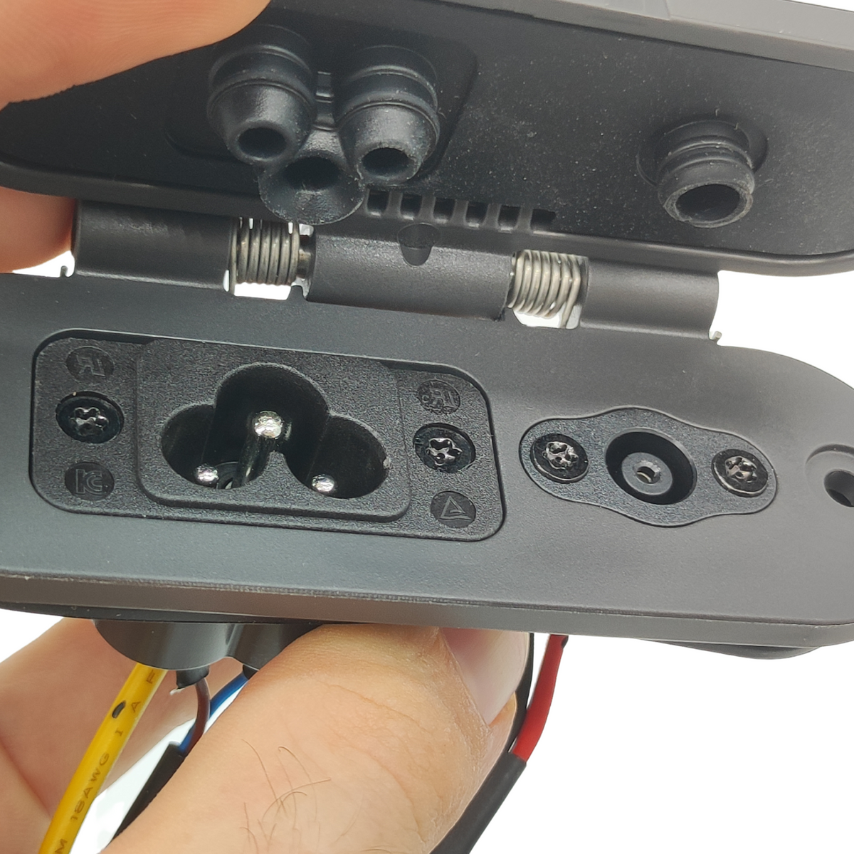 Original Charging Port For Segway Ninebot Max G2 G65 Escootervision original-charging-port-for-segway-ninebot-max-g2-g65-escootervision